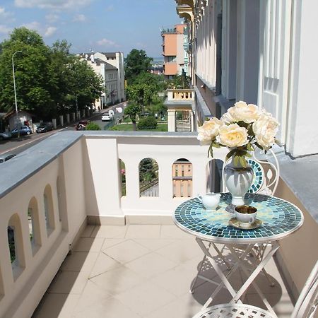 Jurincom Apartments Kralovska Vyhlidka 卡罗维发利 外观 照片