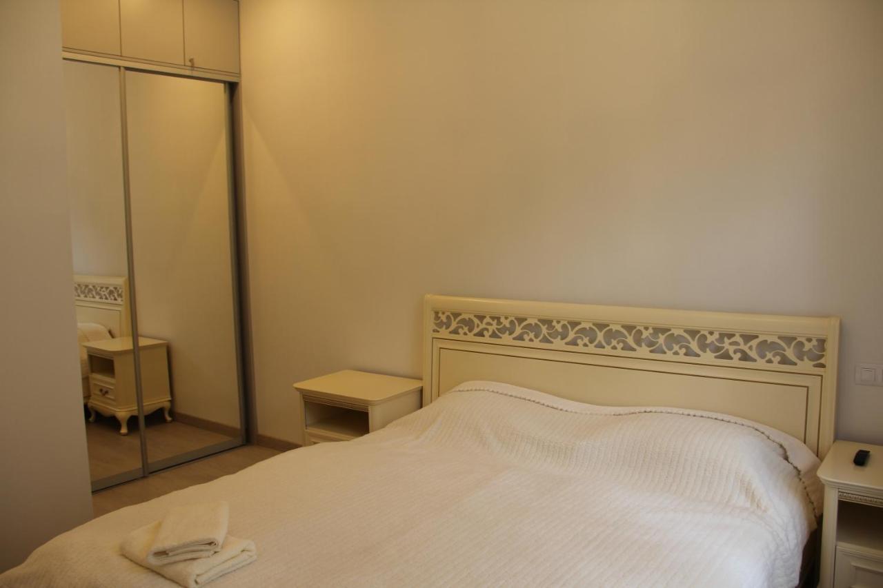 Jurincom Apartments Kralovska Vyhlidka 卡罗维发利 外观 照片