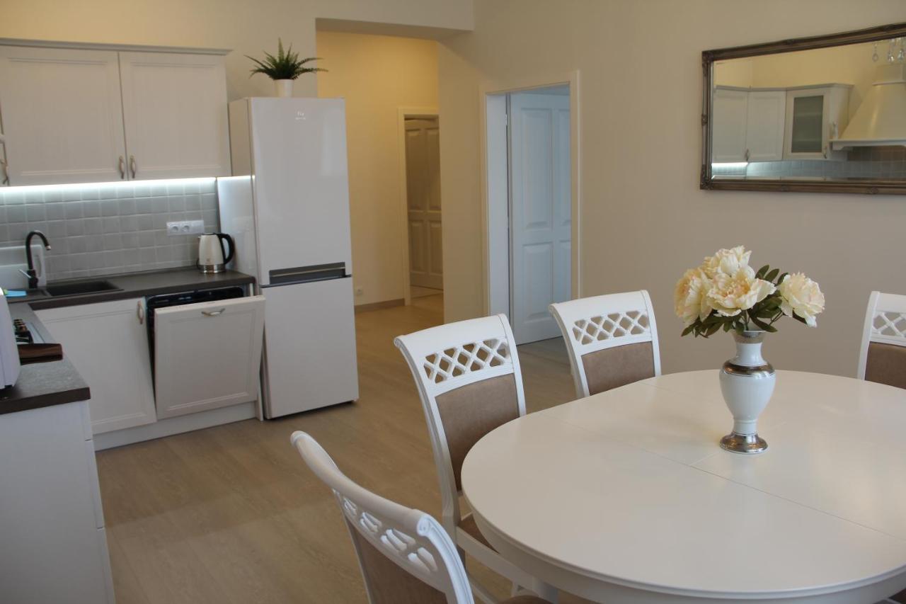 Jurincom Apartments Kralovska Vyhlidka 卡罗维发利 外观 照片